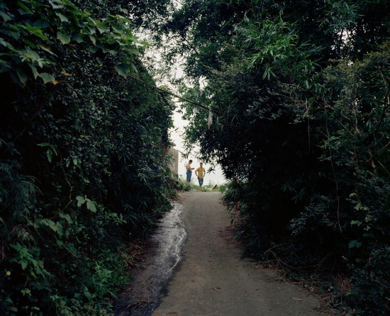 黄树立，1997年出生于浙江温州，2019年从北京电影学院摄影系毕业，并成为纽约大学研究生电影专业的MFA候选人